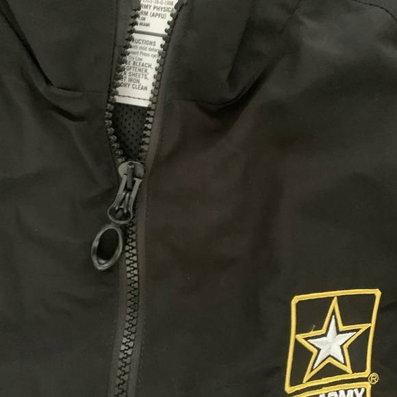New Army Athletic Zip Up/ Wind Breaker set sz M - Picture 2 of 4
